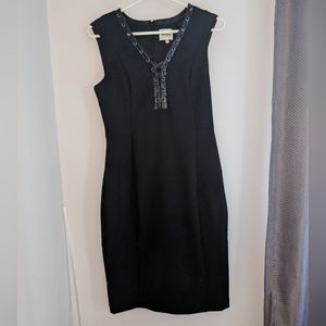 Ashley Graham Beyond black fitted dress